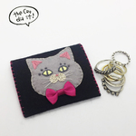 ネコ刺繍アクセサリーポーチ(M)　☆送料無料☆