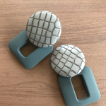 大振り！レザー ピアス 2way 
