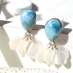 ◇m様お取り置き◇♡海の妖精の耳飾り♡−雫ラリマー&シェルの花びらのピアスorイヤリング-