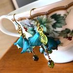 深緑のすずらんピアス