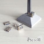 小さいオシレーターのピアス