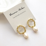 《再販》【チタンピアス】deformation freshwater pearl pierce 