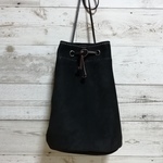 スエードレザー巾着バッグ（BLACK）