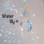 new!睡蓮.・*・＊煌めく水の色✴︎スワロフスキー サンキャッチャー✴︎ブルー