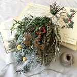  ✳︎New!数量限定✳︎冬の森からのお届けもの-Natural dry flower sawg【洋書ペーパーおまけ付き】