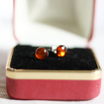 【再販】バルティックアンバーのスタッドピアス（6mm・サージカルステンレス）