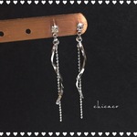 スクエアツイストクリスタルピアス／イヤリング