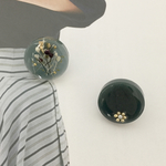 くすみグリーンフラワーレジンピアス/イヤリング