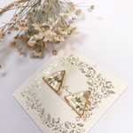 【再…々販】かすみ草 シンプル デルタ ピアス/イヤリング