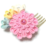つまみ細工の髪飾り（ミニヘアコーム）【ピンク】