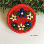 お花の刺繍ブローチ✴︎再販なし