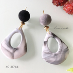 No.B744 大理石柄♥︎ ×ベロアビーズ お洒落ピアス / イヤリング
