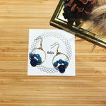 ブルービーズのワイヤーフープピアス