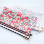 Ｓさまご予約品LIBERTY&帆布　 Felicite ・　Claire-Aude　wファスナー・中布・内ポケット・カードポケット付きポーチ◆スワロフスキーのビジューと薔薇のチャーム