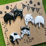 ねこのワンポイントピアス