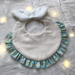 天使の羽スタイ☆グリーン×ブルー(お名前刺繍代込み)