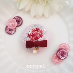 チョコレートコスモスの刺繍ブローチ～クッキー～