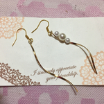 動くゴールドスティックピアス 再販4