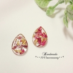 薔薇と金箔の雫ピアス イヤリング