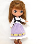 チロリアンテープのワンピース　22cmドールサイズ（リカちゃん、ブライスなど）
