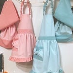 【apple1097様オーダー品】ノーアイロンでOK！のキッズ 子供エプロン（トマトレッド＆ミントグリーン）