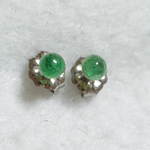 （１点もの）ザンビア産エメラルドのスタッドピアス（3.5mm・チタンポスト）