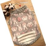 犬服　秋冬　ほっこりウサギのタンクトップ　Ｍサイズ