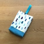 ☆送料無料☆上履き入れ 積み木柄 ブルーカラフル
