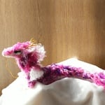 小さなドラゴン  ふわふわピンク1
