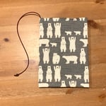  《 四六判》ブックカバー  ハンドメイド     しろくま親子 グレー