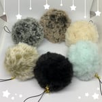 ちっちゃなスター付きファーぽんぽん