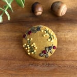 【専用ページです】秋の木の実の刺繍ヘアゴム  