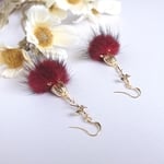 フワフワの花のピアス　ボルドー