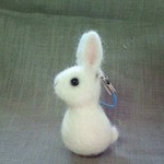 ストラップうさぎ　「まめだいふく」