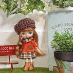 プチブライスNo.87   プチっこOFトップス&スカート/オレンジトップスと茶系チェックスカート
