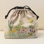 再販  刺繍 ハーブ 巾着 バック ＜生成り＞