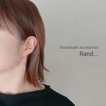 ツイスト＆ウェーブのゴールドスティック ピアス / イヤリング