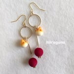 ボルドーとオカメのピアス・イヤリング