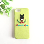 【オーダーメイド】競走馬の刺繍をほどこしたiPhoneケース（ピスタチオグリーン）