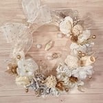 クリスマスリース（24cm）＊シャイニーホワイト・ティアラ＊ フラワーリース         