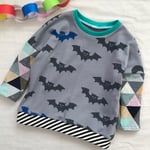 【100サイズ】コウモリ柄（グレー）のビッグカットソー