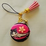 ピンクのネコちゃん マカロンポーチ