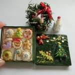 クリスマスクッキーボックス・リースを添えて