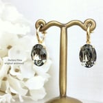 ＊秋冬コーデに映える＊大粒スワロフスキークリスタルのビジューイヤリング＊swarovski black diamond oval simple earring