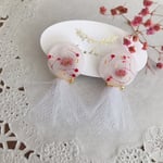 冬色かすみ草のチュールピアス
