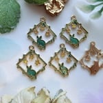 10個　セレブスタイルカラフルチャームセット 白いお花　約16×12mm　T259-2