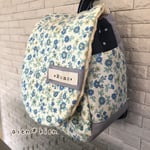 名入れ&送料無料★ベビーリュック(少し大きめ)★青い小花柄×ライトグレー★一升餅用にも♪