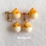 薄め・こんがりオカメ（大）のピアス、イヤリング