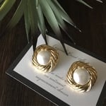 アンティークボタンピアス・イヤリング