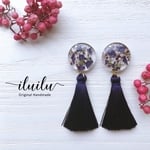 ボタニカルタッセルピアス  ネイビー【ピアス・イヤリング】/ノンホールピアス/かわいい/レジン/人気/秋/冬/押し花/花/フラワー/ドライフラワー